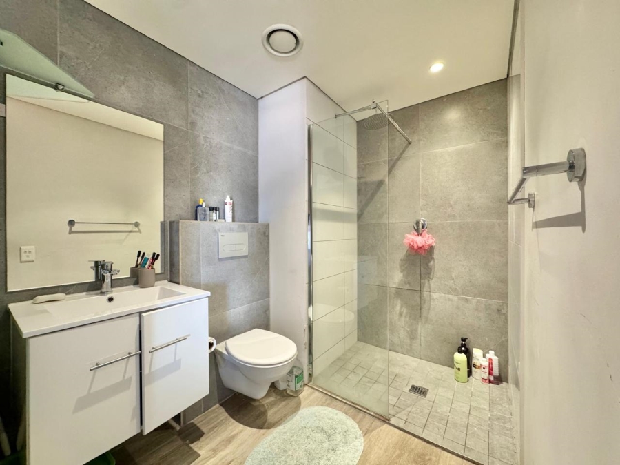 2 Bedroom Property for Sale in Woodstock Western Cape